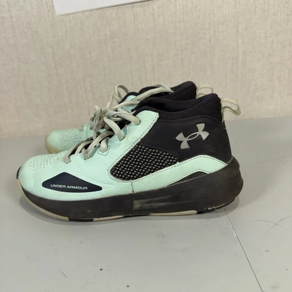 Under Armour‎ Kids Sneakers - Mint and Black